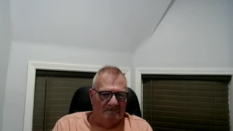 Snapshot of oldguybigd chatting on June 22, 2026, 4:09 am oldguybigd online show from June 22, 2026, 4:09 am