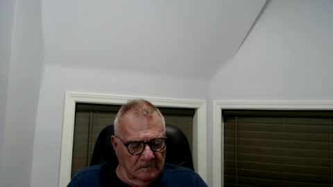 Snapshot of oldguybigd chatting on June 25, 2026, 4:45 am oldguybigd online show from June 25, 2026, 4:45 am