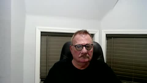 Snapshot of oldguybigd chatting on July 4, 2026, 4:18 am oldguybigd online show from July 4, 2026, 4:18 am