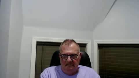 Snapshot of oldguybigd chatting on July 9, 2026, 5:33 am oldguybigd online show from July 9, 2026, 5:33 am