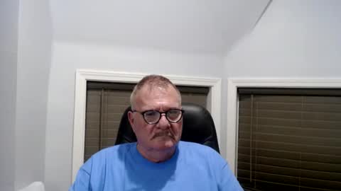 Snapshot of oldguybigd chatting on July 10, 2026, 4:50 am oldguybigd online show from July 10, 2026, 4:50 am