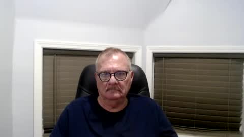 Snapshot of oldguybigd chatting on July 19, 2026, 5:55 am oldguybigd online show from July 19, 2026, 5:55 am