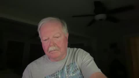 OldLakeGuy online show from October 26, 2025, 11:53 pm