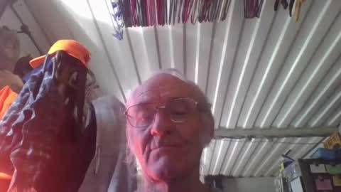 Snapshot of oldman1154565 chatting on July 4, 2026, 4:46 pm oldman1154565 online show from July 4, 2026, 4:46 pm