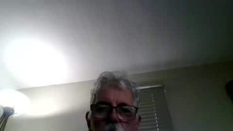 Snapshot of oldmiguy chatting on June 22, 2026, 11:24 pm OldMIGUY online show from June 22, 2026, 11:24 pm