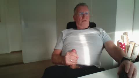 Snapshot of oldth chatting on January 9, 2025, 11:03 am oldth online show from January 9, 2025, 11:03 am