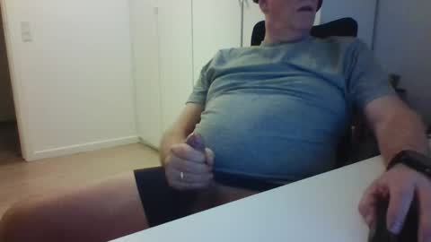 Snapshot of oldth chatting on February 10, 2025, 9:36 pm oldth online show from February 10, 2025, 9:36 pm