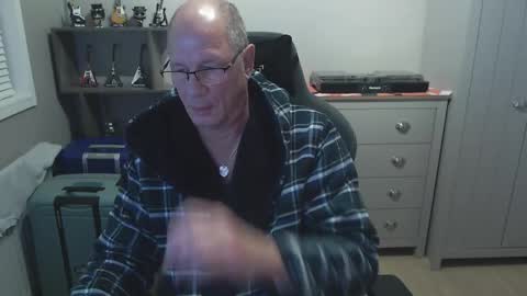 oldveteranuk online show from September 18, 2025, 5:20 am