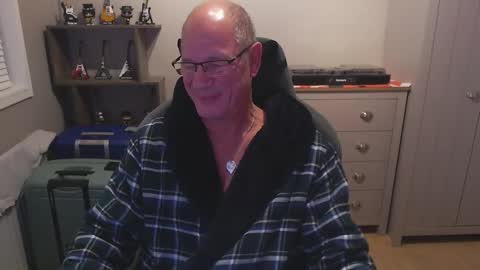 oldveteranuk online show from September 19, 2025, 4:25 am