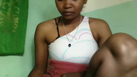 olgaaldy online show from October 17, 2025, 7:22 am