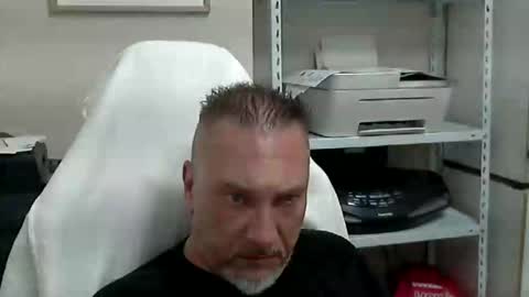 Snapshot of olimpio1230 chatting on April 20, 2026, 5:37 pm olimpio1230 online show from April 20, 2026, 5:37 pm