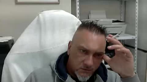 Snapshot of olimpio1230 chatting on May 18, 2026, 7:47 am olimpio1230 online show from May 18, 2026, 7:47 am