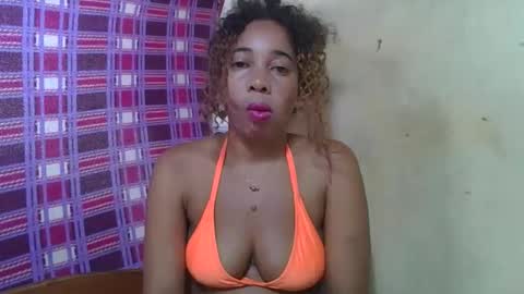 olinaa online show from April 22, 2026, 6:20 pm