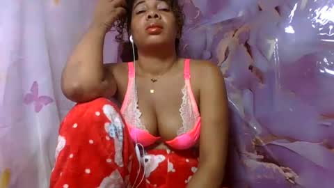 Snapshot of olinaa chatting on June 27, 2026, 5:29 pm olinaa online show from June 27, 2026, 5:29 pm