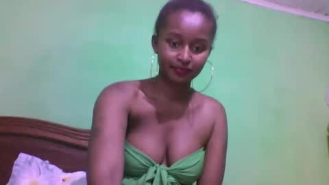 Snapshot of olinah610 chatting on October 27, 2025, 7:07 pm olinah610 online show from October 27, 2025, 7:07 pm