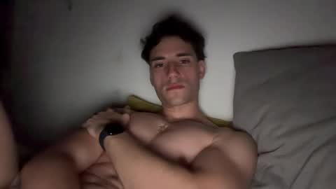 Snapshot of oliver_97 chatting on August 9, 2026, 11:20 pm oliver online show from August 9, 2026, 11:20 pm
