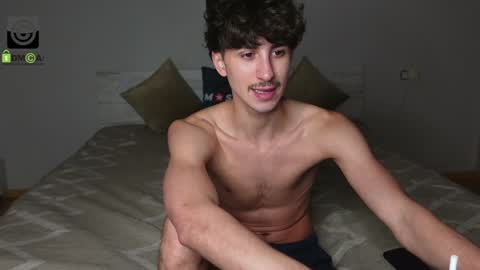 Snapshot of oliver_baker chatting on December 5, 2024, 3:50 pm Oliver  Kaen online show from December 5, 2024, 3:50 pm