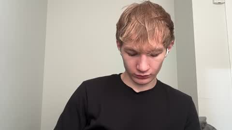 Snapshot of oliver_beck chatting on January 4, 2025, 7:55 pm Oliver Beck online show from January 4, 2025, 7:55 pm