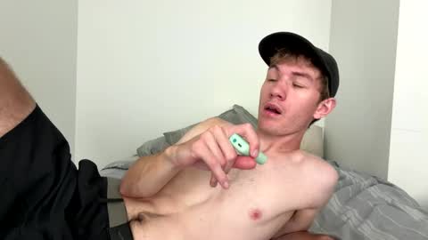 Snapshot of oliver_beck chatting on September 25, 2025, 7:28 pm Oliver Beck online show from September 25, 2025, 7:28 pm