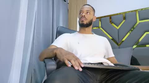 Oliver online show from April 23, 2026, 6:10 pm