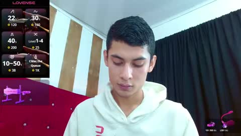 Oliver  Smith online show from October 23, 2025, 3:44 pm