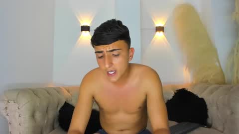 OLIVER online show from December 18, 2024, 4:53 am