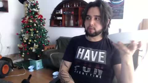 Snapshot of oliver_laid_2023 chatting on December 20, 2025, 7:43 pm oliver_laid_2023 online show from December 20, 2025, 7:43 pm
