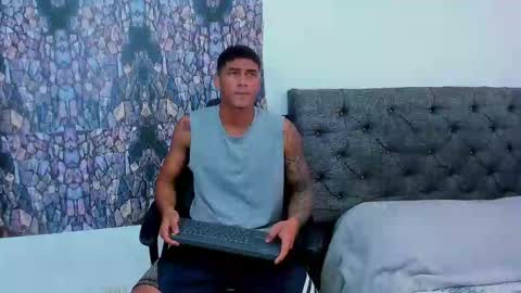 Snapshot of oliver_smith_2 chatting on March 1, 2025, 2:55 pm oliver_smith_2 online show from March 1, 2025, 2:55 pm