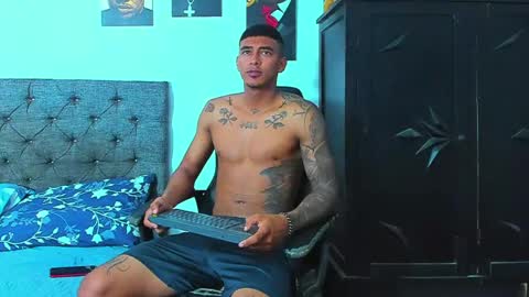 oliver_smith_2 online show from March 23, 2026, 3:05 pm