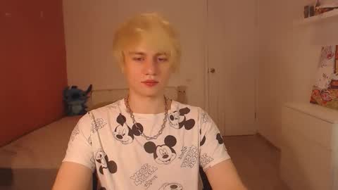 Snapshot of oliver_sweet_ chatting on September 11, 2025, 2:11 am Oliver online show from September 11, 2025, 2:11 am