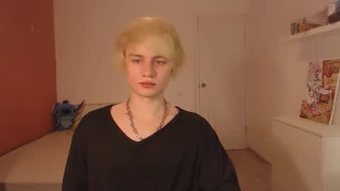 Snapshot of oliver_sweet_ chatting on September 13, 2025, 1:38 am Oliver online show from September 13, 2025, 1:38 am