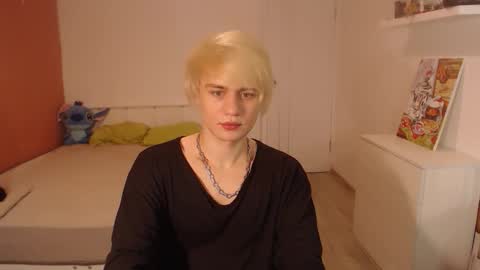 Snapshot of oliver_sweet_ chatting on September 23, 2025, 2:03 am Oliver online show from September 23, 2025, 2:03 am