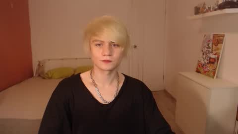 Snapshot of oliver_sweet_ chatting on September 25, 2025, 2:04 am Oliver online show from September 25, 2025, 2:04 am