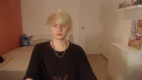 Snapshot of oliver_sweet_ chatting on October 9, 2025, 1:47 am Oliver online show from October 9, 2025, 1:47 am