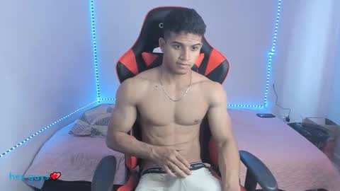 Snapshot of oliver_thompsson chatting on December 2, 2024, 12:51 pm oliver thompsson online show from December 2, 2024, 12:51 pm