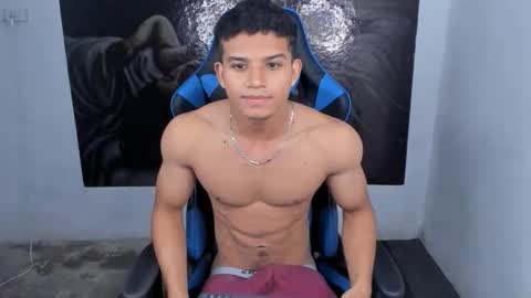 Snapshot of oliver_thompsson chatting on December 4, 2024, 12:25 pm oliver thompsson online show from December 4, 2024, 12:25 pm