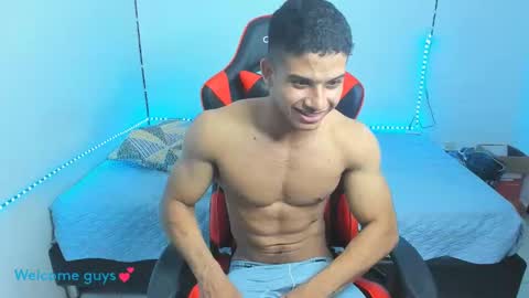 Snapshot of oliver_thompsson chatting on January 22, 2025, 4:02 am oliver thompsson online show from January 22, 2025, 4:02 am