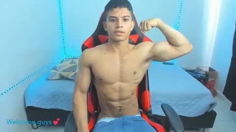 Snapshot of oliver_thompsson chatting on January 26, 2025, 5:13 pm oliver thompsson online show from January 26, 2025, 5:13 pm