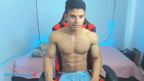 Snapshot of oliver_thompsson chatting on February 22, 2025, 8:31 pm oliver thompsson online show from February 22, 2025, 8:31 pm