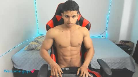 Snapshot of oliver_thompsson chatting on November 23, 2025, 12:05 pm oliver thompsson online show from November 23, 2025, 12:05 pm