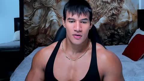 oliver_tommy online show from November 16, 2025, 1:39 pm