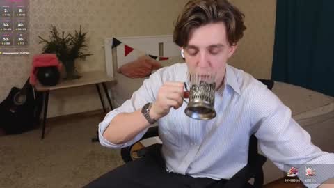 Snapshot of oliver_travis chatting on January 15, 2025, 10:35 pm Oliver Evans online show from January 15, 2025, 10:35 pm