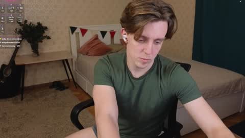 Snapshot of oliver_travis chatting on January 22, 2025, 1:31 am Oliver Evans online show from January 22, 2025, 1:31 am