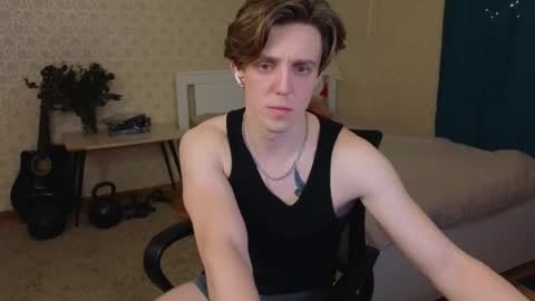 Snapshot of oliver_travis chatting on February 18, 2025, 12:15 am Oliver Evans online show from February 18, 2025, 12:15 am