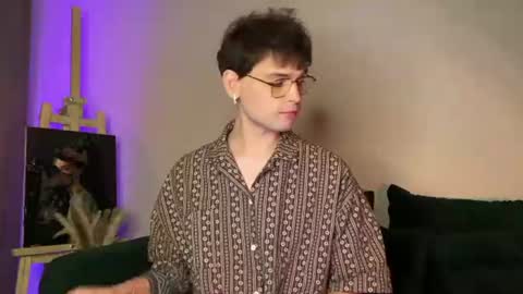 oliverlawrence online show from July 5, 2026, 6:26 pm