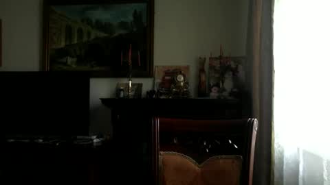 Snapshot of oliverlucky chatting on October 20, 2025, 5:52 am CryotoneX online show from October 20, 2025, 5:52 am