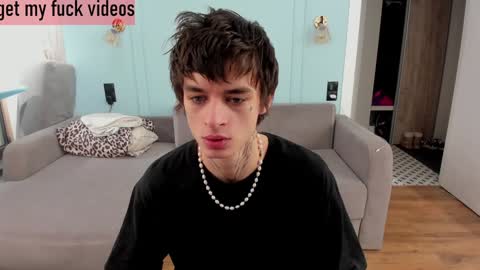 oliverrgroove online show from December 30, 2024, 7:59 am