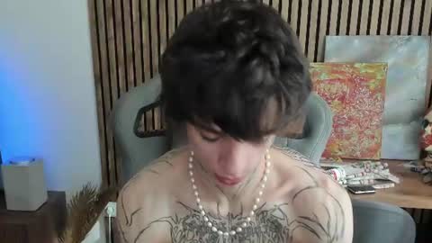 Snapshot of oliverrgroove chatting on July 26, 2026, 6:43 am oliverrgroove online show from July 26, 2026, 6:43 am