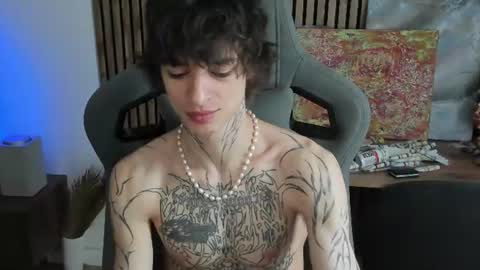Snapshot of oliverrgroove chatting on July 28, 2026, 9:59 am oliverrgroove online show from July 28, 2026, 9:59 am