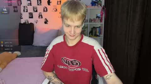 oliver online show from November 11, 2025, 2:06 pm